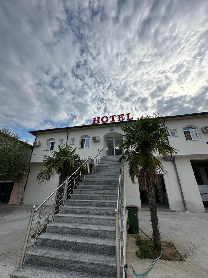 Hotel A & V Dodani Deja's Ford Екстериор снимка